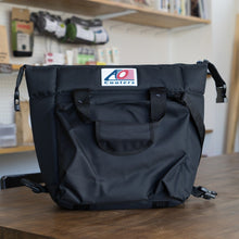 画像をギャラリービューアに読み込む, キャンバスシリーズデラックス Canvas Series delux ソフトクーラー 12パック(11.35L)ブラック | AO Coolers エーオークーラー