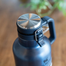 画像をギャラリービューアに読み込む, クラシック真空グロウラー 1.9L ロイヤルブルー | STANLEY(スタンレー)