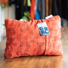 画像をギャラリービューアに読み込む, コンプレッシブルピロー COMPRESSIBLE PILLOW | THERMAREST(サーマレスト)