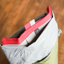 画像をギャラリービューアに読み込む, Crush-Drybag S クラッシュドライバッグS | EXPED(エクスペド)